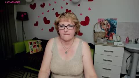 Snapshot of mature_blonde7 chatting on February 23, 2025, 5:23 am Lana online show from February 23, 2025, 5:23 am