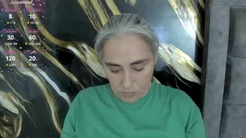 Snapshot of mature_gold chatting on October 24, 2025, 1:18 pm mature_gold online show from October 24, 2025, 1:18 pm