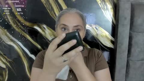 Snapshot of mature_gold chatting on October 26, 2025, 12:44 pm mature_gold online show from October 26, 2025, 12:44 pm