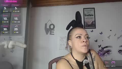 Snapshot of mature_liaa chatting on February 21, 2025, 1:55 pm Mature liaa online show from February 21, 2025, 1:55 pm