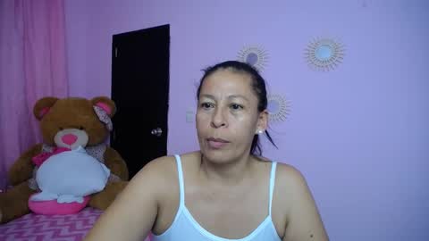 Snapshot of mature_martina_ chatting on January 10, 2025, 7:04 am Martina online show from January 10, 2025, 7:04 am
