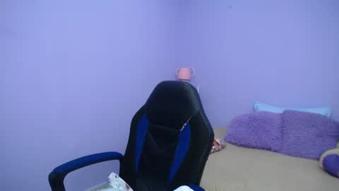 Snapshot of mature_martina_ chatting on January 16, 2025, 11:16 pm Martina online show from January 16, 2025, 11:16 pm