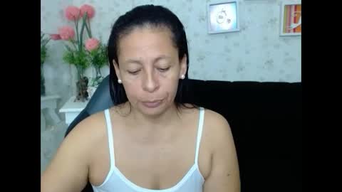 Snapshot of mature_martina_ chatting on January 26, 2025, 5:23 am Martina online show from January 26, 2025, 5:23 am