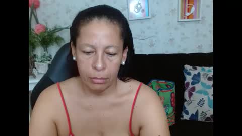 Snapshot of mature_martina_ chatting on January 31, 2025, 5:19 am Martina online show from January 31, 2025, 5:19 am