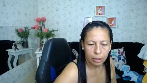 Snapshot of mature_martina_ chatting on February 8, 2025, 9:46 am Martina online show from February 8, 2025, 9:46 am