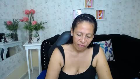 Snapshot of mature_martina_ chatting on February 9, 2025, 5:50 am Martina online show from February 9, 2025, 5:50 am
