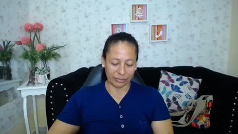 Snapshot of mature_martina_ chatting on February 17, 2025, 11:31 pm Martina online show from February 17, 2025, 11:31 pm