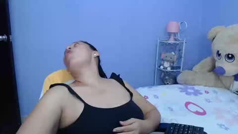 Snapshot of mature_martina_ chatting on February 23, 2025, 1:46 am Martina online show from February 23, 2025, 1:46 am