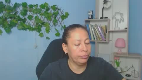 Martina online show from December 5, 2025, 7:32 pm