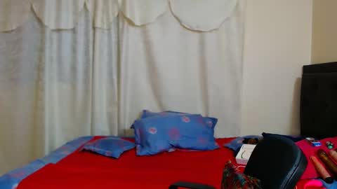 maturehot649 online show from December 26, 2024, 1:18 am