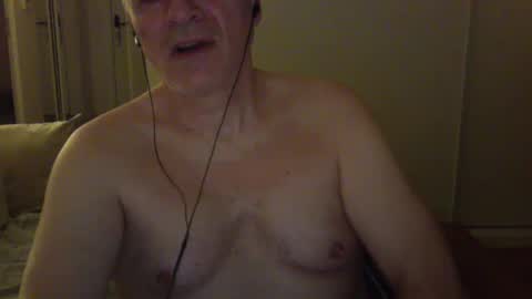 Snapshot of maturehotman chatting on December 20, 2024, 6:40 am maturehotman online show from December 20, 2024, 6:40 am