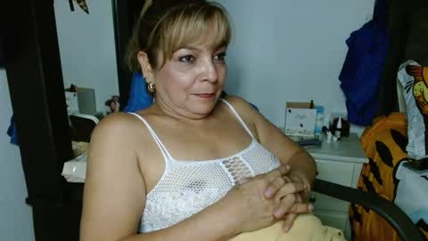 Snapshot of maturetigress4c chatting on October 10, 2025, 10:09 pm Cecilia online show from October 10, 2025, 10:09 pm