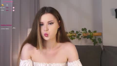 Snapshot of maudhaskell chatting on September 11, 2025, 3:56 pm Lily online show from September 11, 2025, 3:56 pm