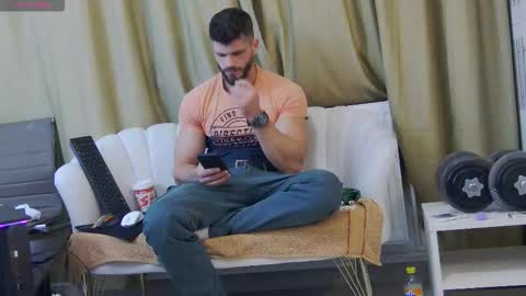 Snapshot of mauro_real_man chatting on October 19, 2025, 5:13 pm mauro_real_man online show from October 19, 2025, 5:13 pm