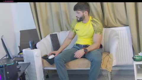 Snapshot of mauro_real_man chatting on November 6, 2025, 6:53 pm mauro_real_man online show from November 6, 2025, 6:53 pm