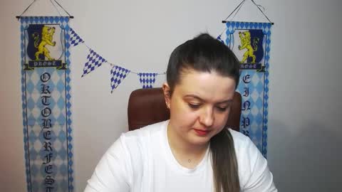 Snapshot of mavkacute chatting on September 24, 2025, 6:11 pm MavkaCute online show from September 24, 2025, 6:11 pm