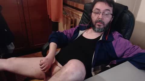 Snapshot of max818k chatting on January 18, 2025, 3:27 pm Max online show from January 18, 2025, 3:27 pm