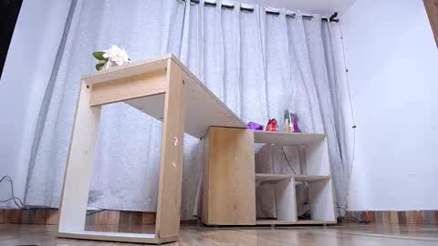 Max Collins online show from November 10, 2025, 11:09 am