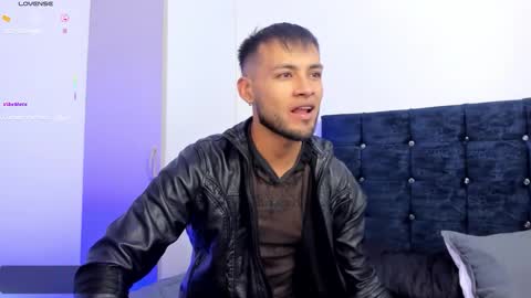 Max Conor online show from October 27, 2025, 1:04 pm