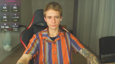 Snapshot of max_gen chatting on December 17, 2024, 7:59 pm Max Gen with tats 24years  And Ethan without tats 20 years online show from December 17, 2024, 7:59 pm