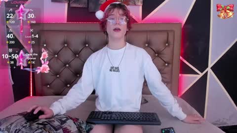 Max lover1 online show from December 24, 2024, 3:37 pm