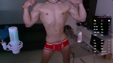 Snapshot of max_russell chatting on February 12, 2025, 1:59 pm Former Porn Star online show from February 12, 2025, 1:59 pm