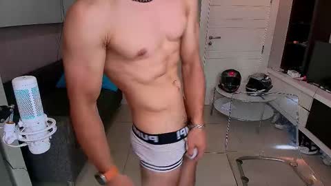 Snapshot of max_russell chatting on March 9, 2025, 11:36 am Former Porn Star online show from March 9, 2025, 11:36 am