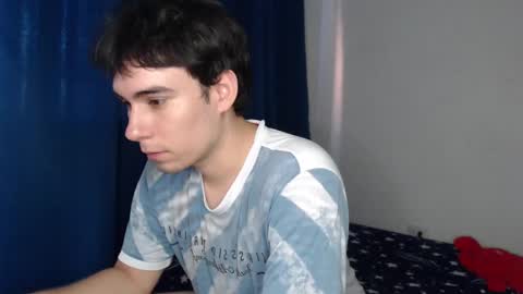 Snapshot of max_snow1616 chatting on October 3, 2025, 2:14 pm max_snow1616 online show from October 3, 2025, 2:14 pm