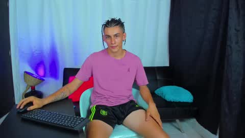 Snapshot of max_wild01 chatting on March 4, 2025, 9:51 am MAX online show from March 4, 2025, 9:51 am