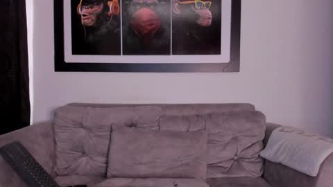 Maxcarther online show from December 15, 2024, 6:04 pm