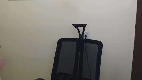 Snapshot of maxi_sweetheart chatting on December 6, 2024, 11:33 am Joanna online show from December 6, 2024, 11:33 am