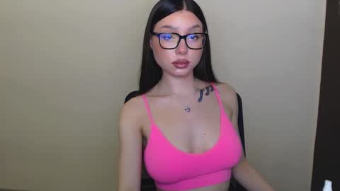 Snapshot of maxi_sweetheart chatting on December 8, 2024, 11:03 am Joanna online show from December 8, 2024, 11:03 am