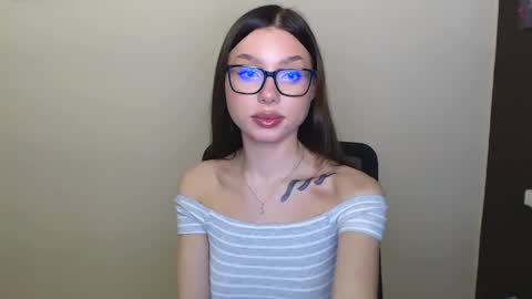 Snapshot of maxi_sweetheart chatting on December 14, 2024, 4:42 pm Joanna online show from December 14, 2024, 4:42 pm