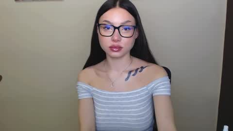 Snapshot of maxi_sweetheart chatting on January 18, 2025, 9:24 am Joanna online show from January 18, 2025, 9:24 am