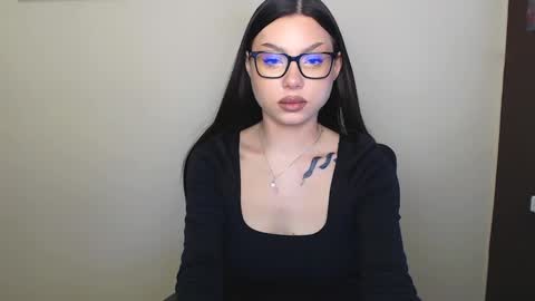 Snapshot of maxi_sweetheart chatting on March 5, 2025, 8:21 am Joanna online show from March 5, 2025, 8:21 am