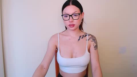 Snapshot of maxi_sweetheart chatting on October 30, 2025, 11:22 am Joanna online show from October 30, 2025, 11:22 am