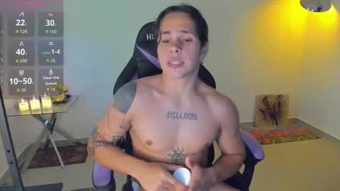 maximiliano_scoott_ online show from November 11, 2025, 9:59 pm