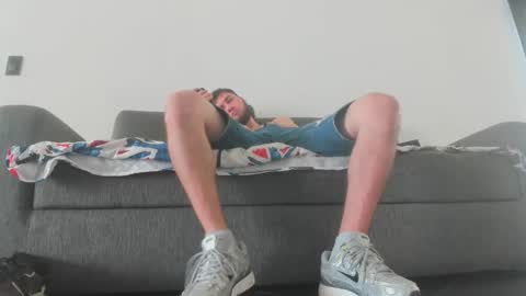 Snapshot of maximo__77 chatting on November 22, 2025, 8:19 pm maximo__77 online show from November 22, 2025, 8:19 pm