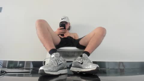 Snapshot of maximo__77 chatting on November 30, 2025, 6:01 pm maximo__77 online show from November 30, 2025, 6:01 pm