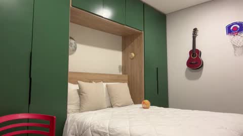 Sebastian online show from November 29, 2025, 1:30 am