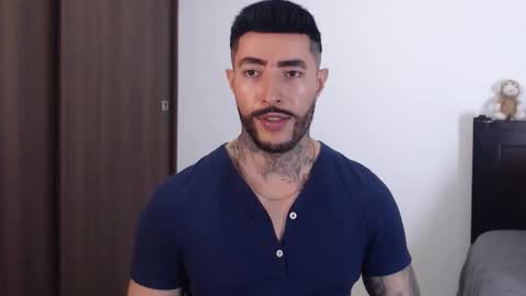 Independent Model online show from December 17, 2024, 11:05 pm