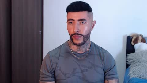 Independent Model online show from January 7, 2025, 7:20 am