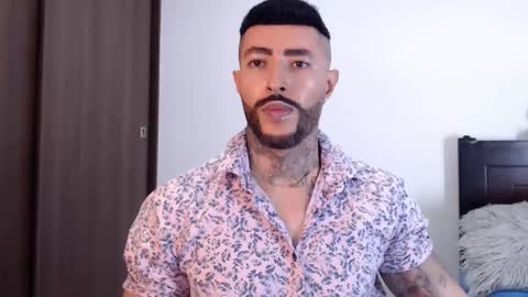 Independent Model online show from January 31, 2025, 4:03 am