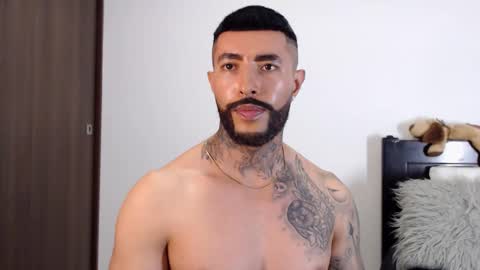 Independent Model online show from February 18, 2025, 5:53 am