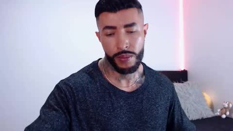 Independent Model online show from October 14, 2025, 5:30 am