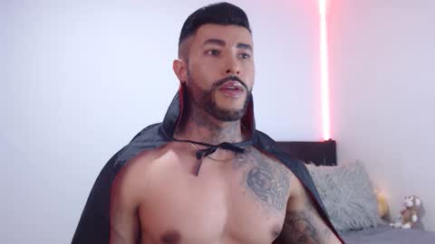 Independent Model online show from October 30, 2025, 3:41 am