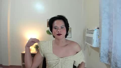Snapshot of maxine_fucks chatting on October 7, 2025, 8:55 am maxine_fucks online show from October 7, 2025, 8:55 am