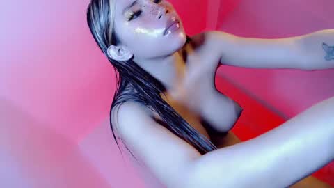 Maxinesexy online show from February 8, 2025, 1:44 pm