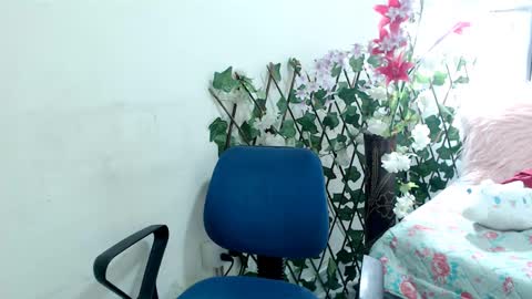 Snapshot of maxinesex_ chatting on January 3, 2025, 4:37 pm maxinesex_ online show from January 3, 2025, 4:37 pm