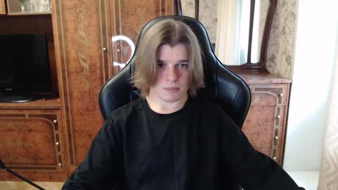 Snapshot of maxplay18 chatting on October 7, 2025, 11:51 am Max online show from October 7, 2025, 11:51 am